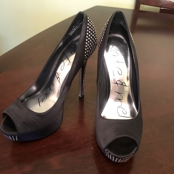 Brand new silk pumps with stones - Picture 5 of 7